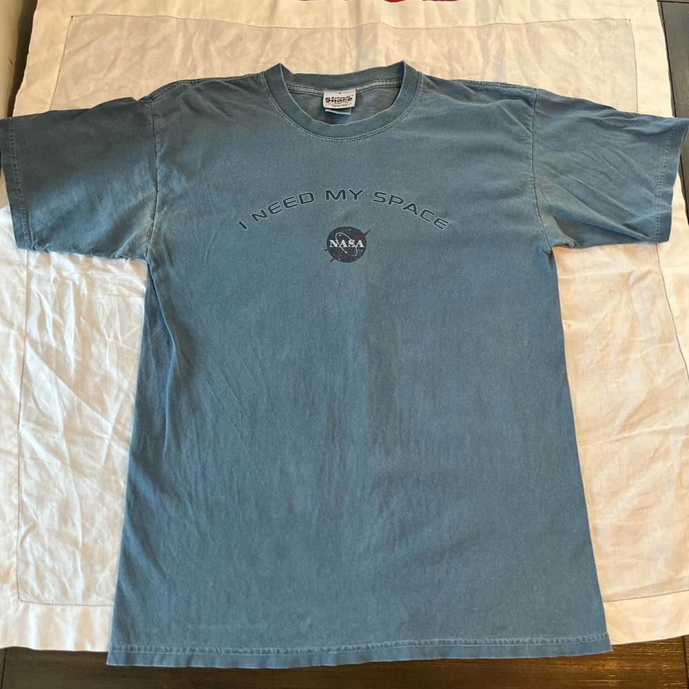 Official NASA Kennedy space center tee shirt size L